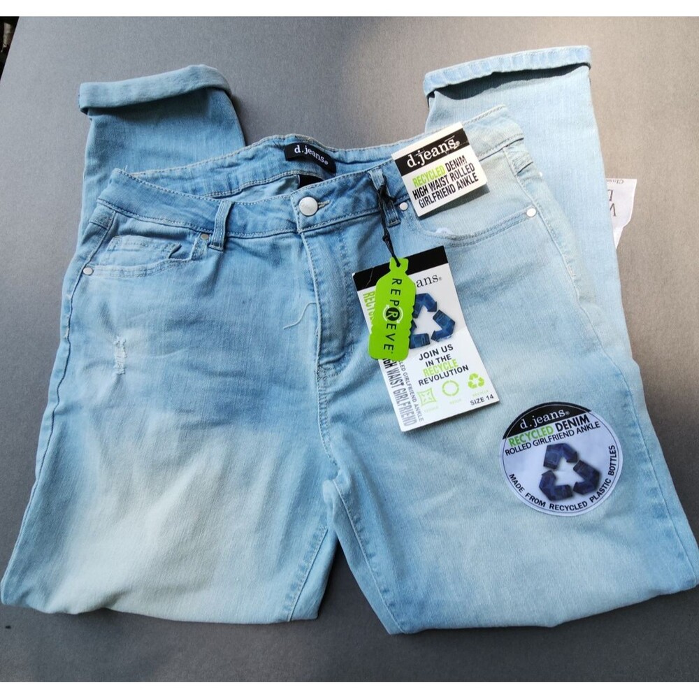 D. Jeans High Rise Waist Rolled Ankle Pants Distressed Women's Size 14 Blue